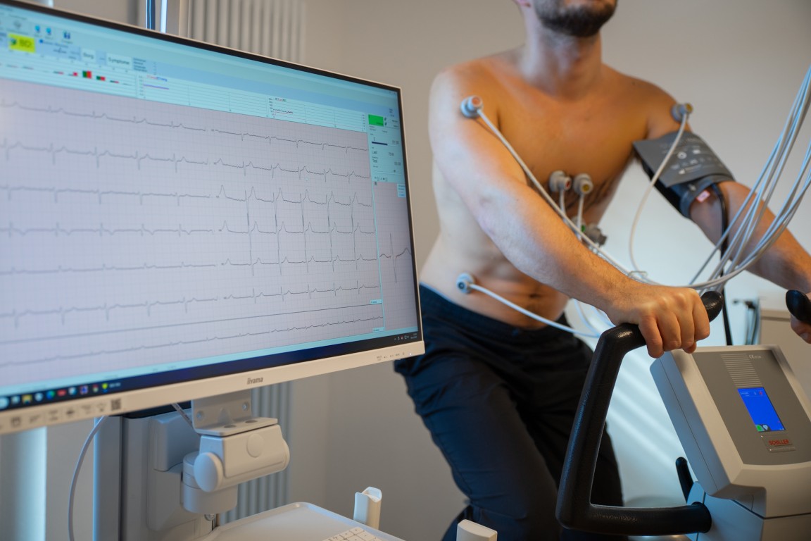 Vorsorge 06 Untersuchung Bauchgefasse mit Farbduplex